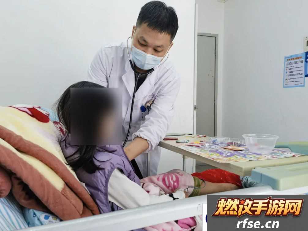 父母用 AI 自行问诊险误孩子病情,汕头大学医学院第一附属医院提醒“用药诊断应遵循专业医生意见”