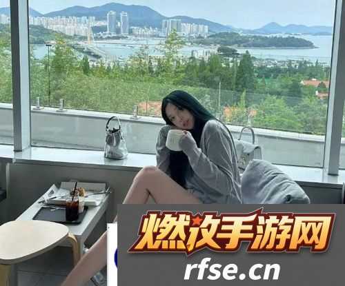 蜜桃国精产品二三三区,网友热议|探寻蜜桃国精华的独特魅力与多样风采!
